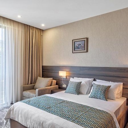Vinum Hotel Tiflis Exterior foto