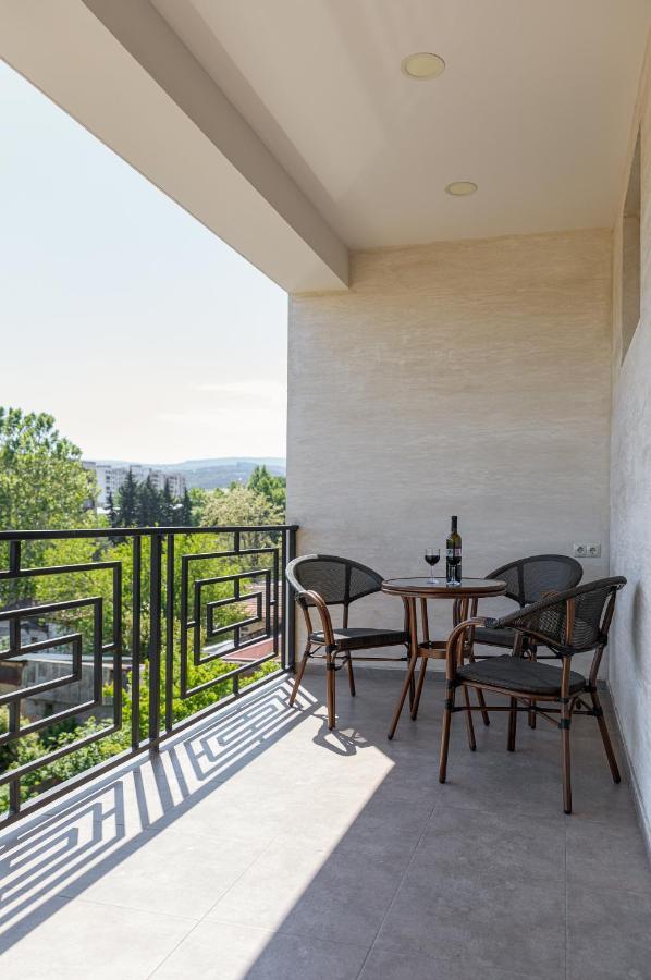 Vinum Hotel Tiflis Exterior foto